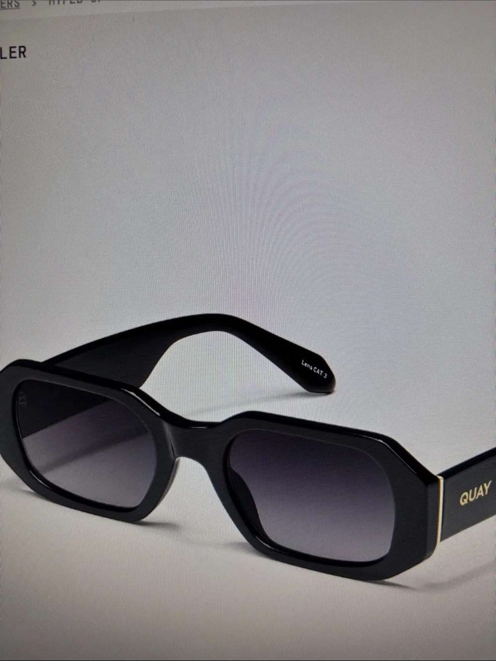 NWT Quay Women’s Hyped Up Sunglasses.   Black